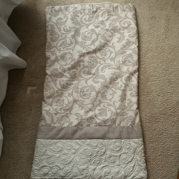 King 3 piece comforter set - Picture 4 of 5